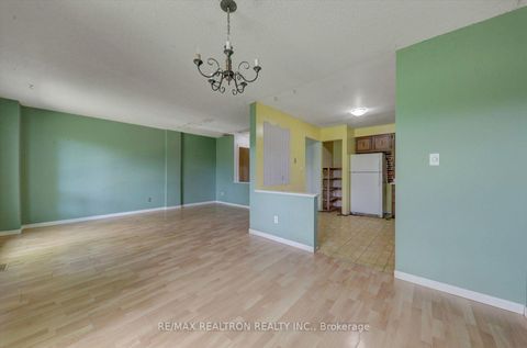 Photo 13 at 105 - 10 Livonia Place, Morningside, Toronto