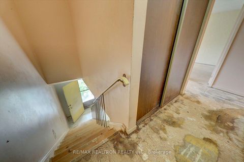 Photo 16 at 105 - 10 Livonia Place, Morningside, Toronto