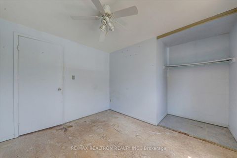 Photo 19 at 105 - 10 Livonia Place, Morningside, Toronto