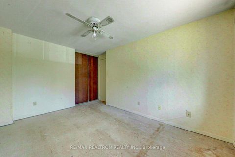 Photo 21 at 105 - 10 Livonia Place, Morningside, Toronto