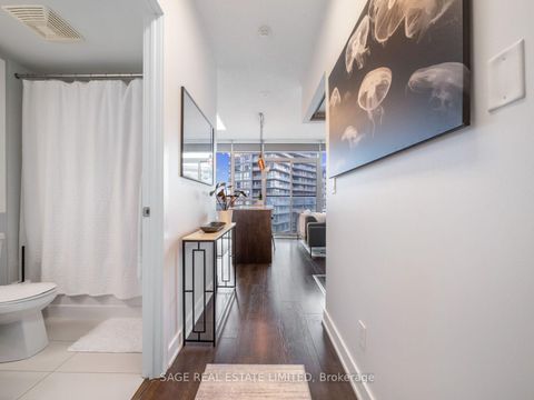 Photo 2 at 918 - 169 Fort York Boulevard, Niagara, Toronto