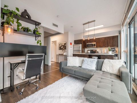 Photo 10 at 918 - 169 Fort York Boulevard, Niagara, Toronto