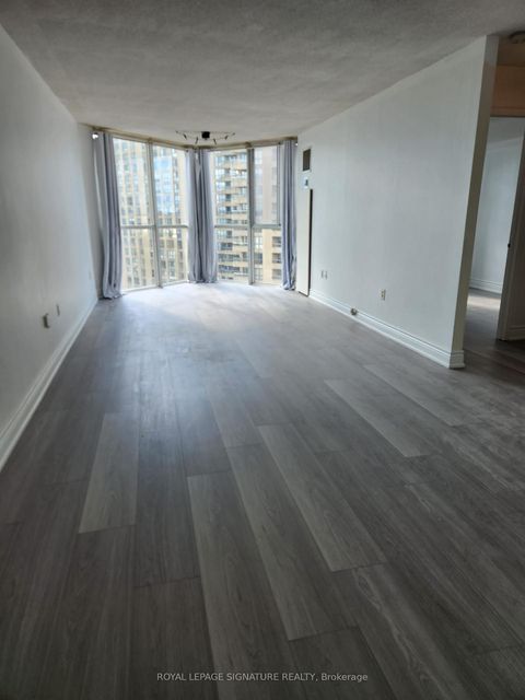 Photo 7 at 1103 - 5 Concorde Place, Don Mills, Toronto