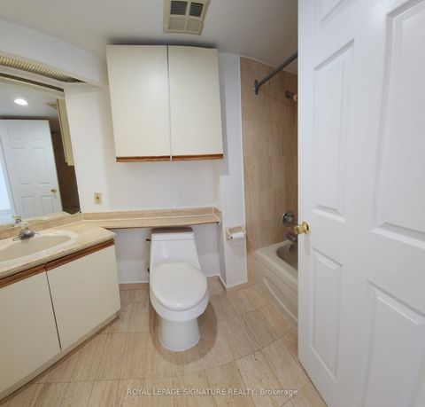 Photo 12 at 1103 - 5 Concorde Place, Don Mills, Toronto