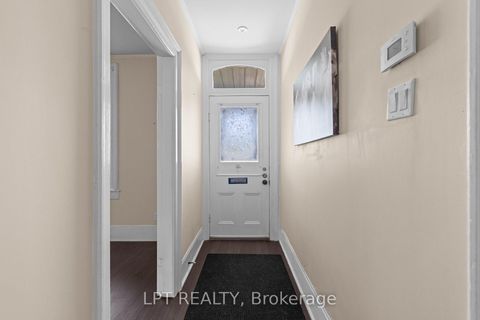 Photo 3 at 52 Parkside Drive E, Queen's Park, Barrie