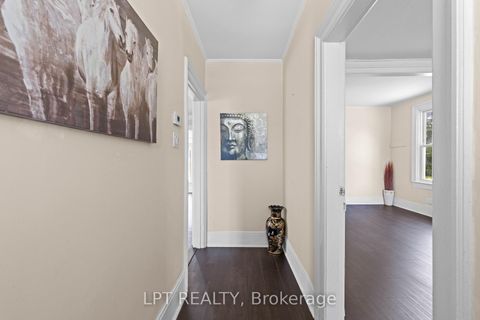 Photo 4 at 52 Parkside Drive E, Queen's Park, Barrie