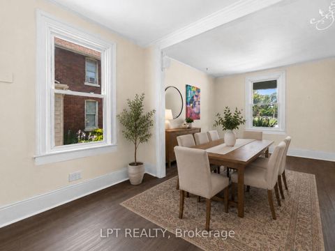 Photo 7 at 52 Parkside Drive E, Queen's Park, Barrie