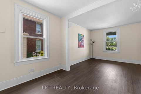 Photo 8 at 52 Parkside Drive E, Queen's Park, Barrie