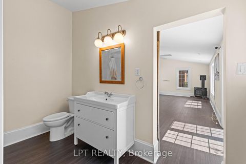 Photo 21 at 52 Parkside Drive E, Queen's Park, Barrie