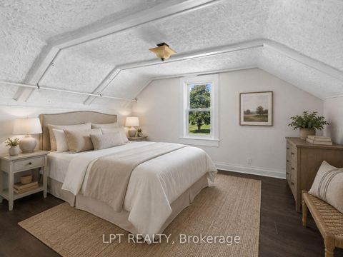 Photo 25 at 52 Parkside Drive E, Queen's Park, Barrie