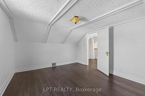 Photo 27 at 52 Parkside Drive E, Queen's Park, Barrie