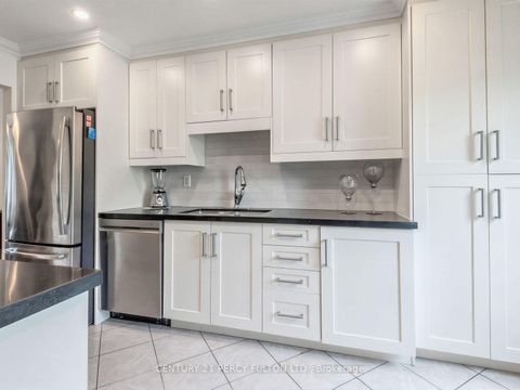 Photo 6 at 388 Handley Crescent, Central Newmarket, Newmarket