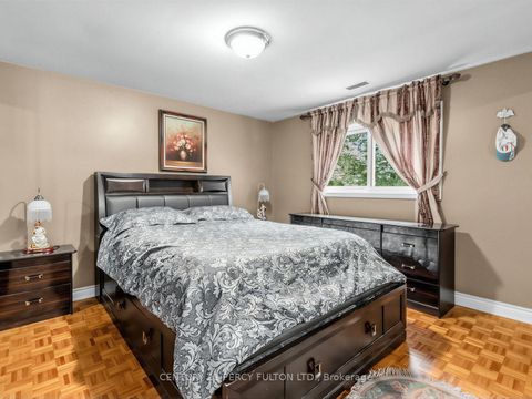 Photo 17 at 388 Handley Crescent, Central Newmarket, Newmarket