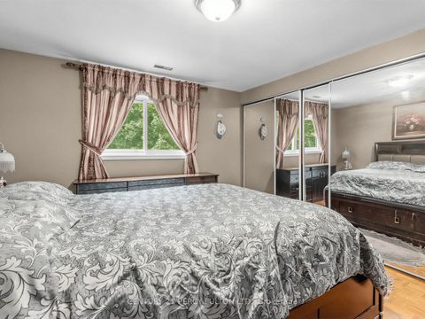 Photo 19 at 388 Handley Crescent, Central Newmarket, Newmarket