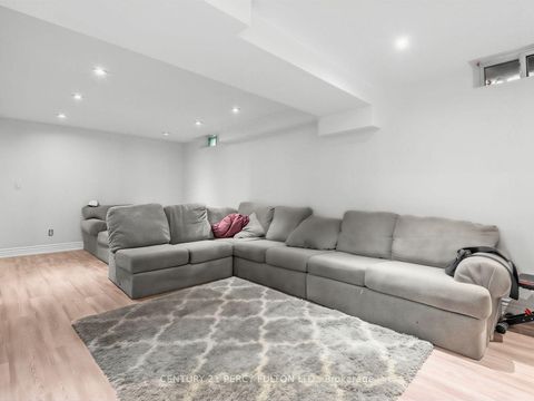 Photo 29 at 388 Handley Crescent, Central Newmarket, Newmarket