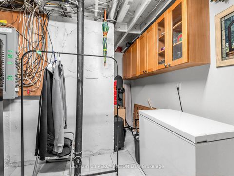 Photo 32 at 388 Handley Crescent, Central Newmarket, Newmarket