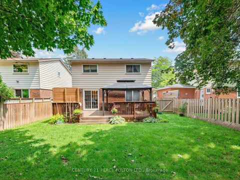 Photo 36 at 388 Handley Crescent, Central Newmarket, Newmarket