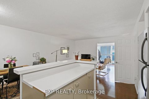 Photo 5 at 808 - 25 The Esplanade, Waterfront Communities C8, Toronto