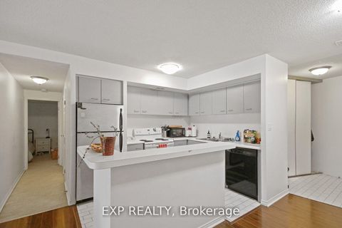 Photo 8 at 808 - 25 The Esplanade, Waterfront Communities C8, Toronto