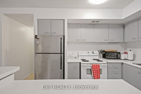 Photo 9 at 808 - 25 The Esplanade, Waterfront Communities C8, Toronto