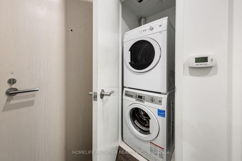 Photo 18 at 705 - 115 Blue Jays Way, Waterfront Communities C1, Toronto