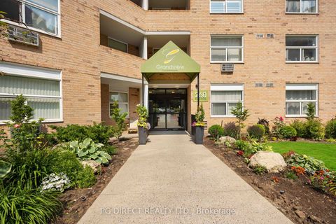 Photo 2 at 407 - 260 Davis Drive, Central Newmarket, Newmarket
