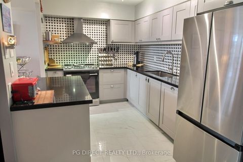 Photo 5 at 407 - 260 Davis Drive, Central Newmarket, Newmarket