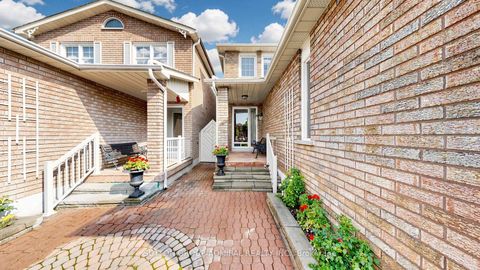 Photo 3 at 18 Richbell Street, Brownridge, Vaughan