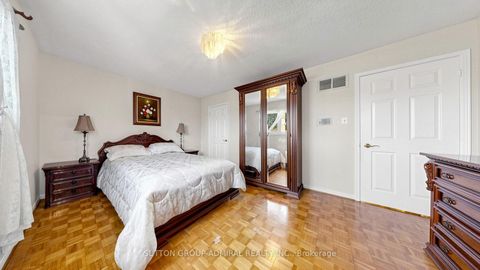 Photo 23 at 18 Richbell Street, Brownridge, Vaughan