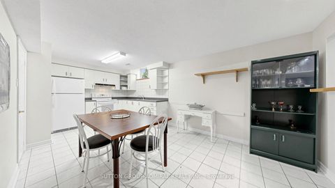 Photo 36 at 18 Richbell Street, Brownridge, Vaughan