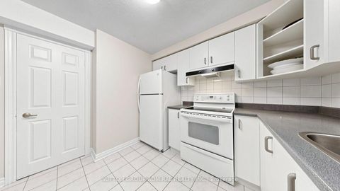 Photo 39 at 18 Richbell Street, Brownridge, Vaughan