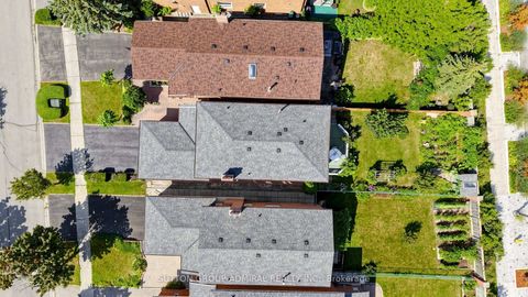 Photo 48 at 18 Richbell Street, Brownridge, Vaughan