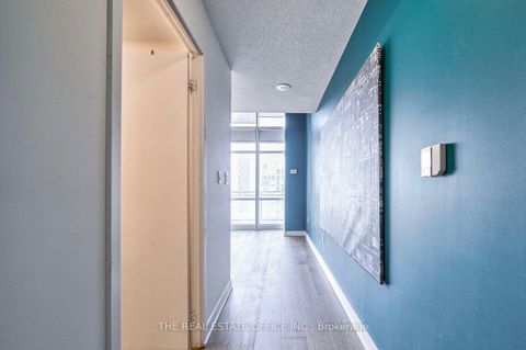 Photo 5 at 3905 - 15 Fort York Boulevard, Waterfront Communities C1, Toronto