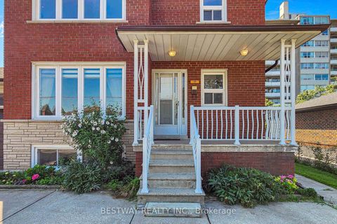 Photo 2 at 37 Victory Drive, CFB, Toronto