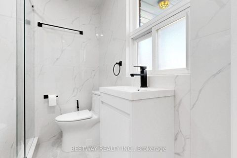 Photo 5 at 37 Victory Drive, CFB, Toronto