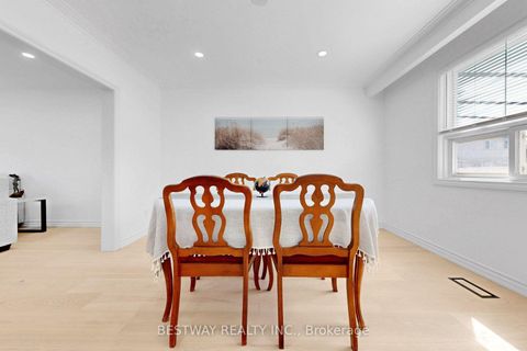 Photo 13 at 37 Victory Drive, CFB, Toronto