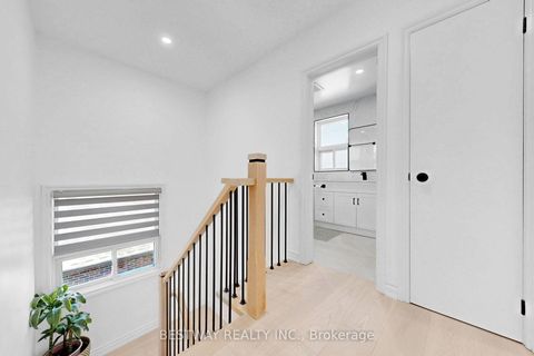 Photo 18 at 37 Victory Drive, CFB, Toronto
