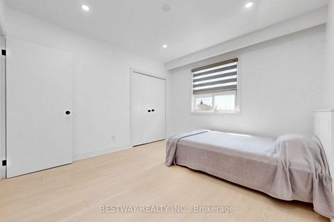 Photo 20 at 37 Victory Drive, CFB, Toronto