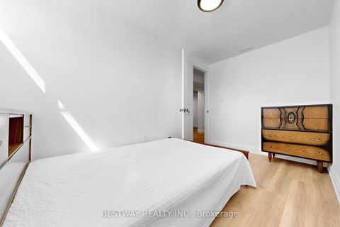 Photo 39 at 37 Victory Drive, CFB, Toronto