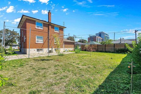 Photo 41 at 37 Victory Drive, CFB, Toronto