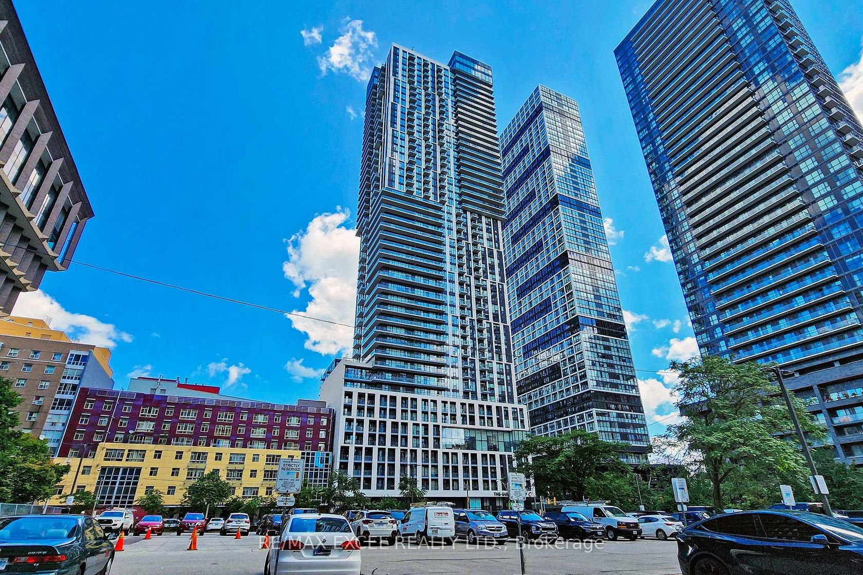 4203 - 251 Jarvis Street, Moss Park, Toronto 