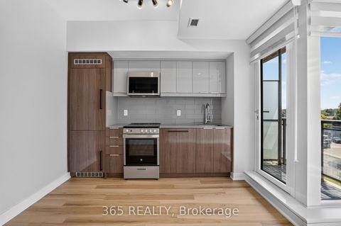 Photo 10 at 405 - 90 Glen Everest Road, Cliffside, Toronto