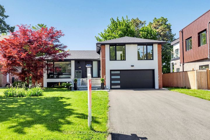 Photo 1 at 35 Geraldton Crescent, Bayview Village, Toronto