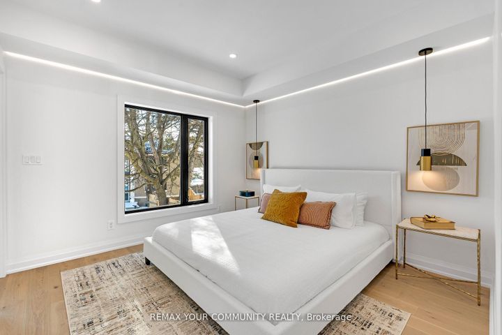 Photo 23 at 35 Geraldton Crescent, Bayview Village, Toronto