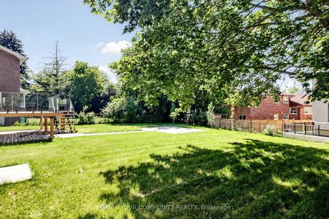 Photo 39 at 35 Geraldton Crescent, Bayview Village, Toronto