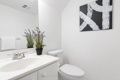 Photo 12 at TH02 - 5039 Finch Avenue E, Agincourt North, Toronto
