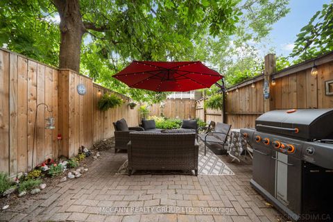 Photo 27 at 17 Sydenham Street, Regent Park, Toronto