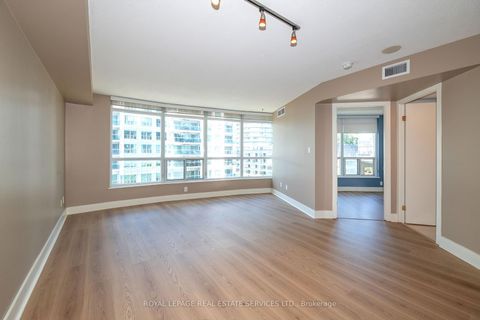 Photo 3 at 707 - 550 Queens Quay W, Waterfront Communities C1, Toronto