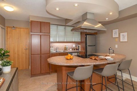 Photo 7 at 707 - 550 Queens Quay W, Waterfront Communities C1, Toronto