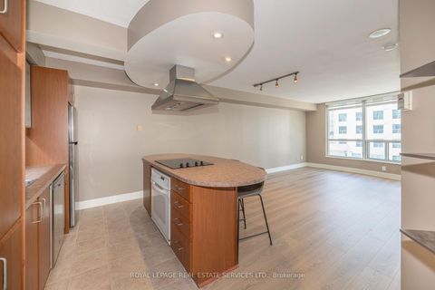 Photo 9 at 707 - 550 Queens Quay W, Waterfront Communities C1, Toronto